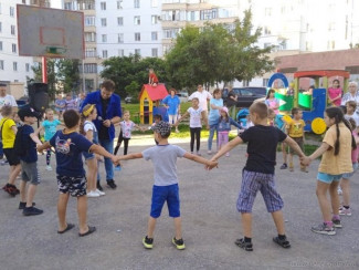 В Пензе устроили праздник жителям улицы Терновского