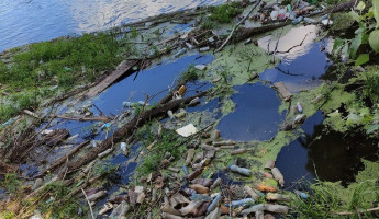 Экологическая катастрофа в Грабово: на Суре появились мусорные острова