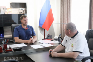 Мельниченко провел встречу с главой военно-гражданской администрации Запорожской области