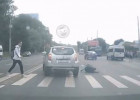 Отлетела в сторону: момент жесткого ДТП с пешеходом в Пензе попал на видео