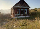 В селе Пензенской области загорелся деревянный дом с молодым мужчиной внутри