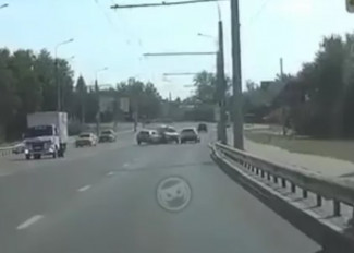 Появилось видео момента жесткой аварии в пензенском районе Терновка