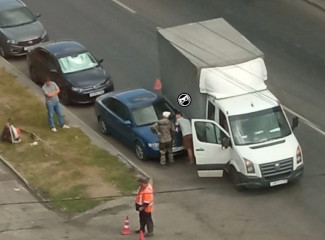 Пензенцы сообщают об аварии с фургоном на улице Куйбышева