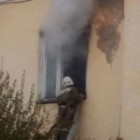 В Пензе на улице Комсомольской загорелся старый кирпичный дом
