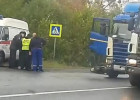 На трассе под Пензой пенсионер на скутере врезался в фуру