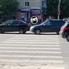 Очевидцы сообщают об аварии на улице Толстого в Пензе