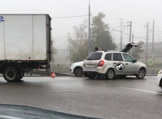 Очевидцы сообщают об аварии на Бакунинском мосту в Пензе
