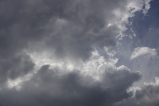 Гроза и сильный ветер – в понедельник в Пензе резко ухудшится погода