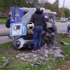 Опубликованы новые фото с места ДТП на улице Стасова в Пензе, где раскурочило машину