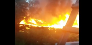 Очевидцы из Пензы опубликовали видео серьезного пожара на Чехова