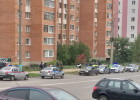 К многоэтажке по улице Кижеватова в Пензе стянулись машины полиции и Росгвардии