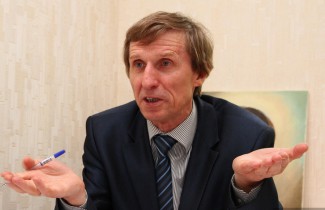 Пожаловаться на губернатора. Мельниченко атакует Белозерцева и Левина