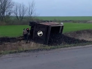 В Пензенской области перевернулся грузовик – соцсети