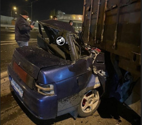 Жуткая автокатастрофа на Петушке в Пензе: водитель врезался в фуру на огромной скорости