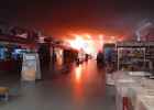 В сети появились жуткие кадры с места пожара в ТЦ Красные холмы в Пензе