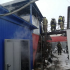 В Пензенской области с пожаром в двухэтажном строении боролись 16 человек