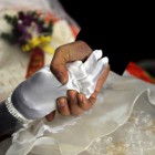 Ребенок-смертник убил 20 детей во время свадебного торжества