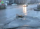 На улице Калинина в Пензе провалился новый асфальт