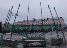 На площади Ленина в Пензе приступили к установке главной елки