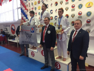 Пензенские спортсмены завоевали 16 медалей на соревнованиях по каратэ