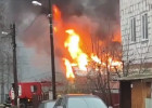 В сети появилось видео жуткого пожара в Цыганском поселке в Пензе