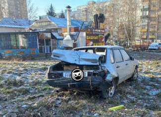 Пензенцы показали жуткие последствия ночного ДТП на Рахманинова