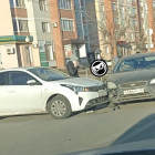 На улице Кижеватова в Пензе столкнулись две легковушки