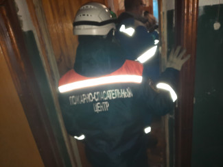 В одном из домов по улице Кулакова в Пензе обнаружили труп женщины