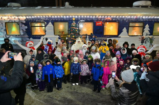 В Пензу прибывает сказочный поезд Деда Мороза