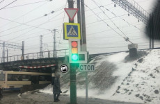 В Пензе новый светофор у Бакунинского моста сломался через несколько дней