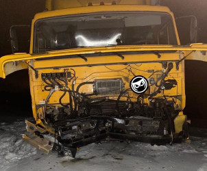 Жесткая авария в Пензенской области: грузовик влетел в отбойник