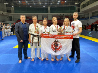 Пензенские каратистки завоевали четыре медали на соревнованиях в Казани