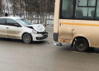 Жесткое ДТП в Пензе: легковушка врезалась в автобус