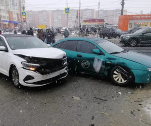 В Пензе разыскивают очевидцев жесткого ДТП на Тернопольской