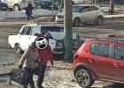 Жесткая авария в Пензе: легковушка влетела в столб