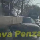 На улице Тухачевского в Пензе легковушка врезалась в грузовик. ВИДЕО