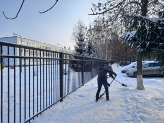 Ленинский район Пензы очистили от снега