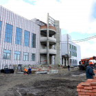 Строительство школы в Городе Спутнике идет с опережением графика