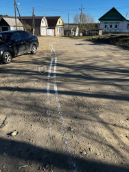 В Кузнецке разметку нарисовали на грунтовой дороге 