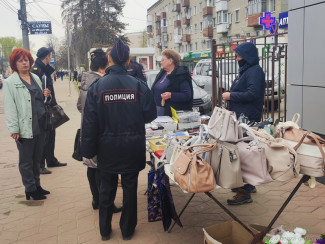 На улице Гагарина в Пензе вновь устроили облаву на уличных торговцев