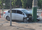 Появились новые фото с места ДТП в центре Пензы, где разбилась легковушка
