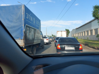 Пензенцы сообщают об огромной пробке на улице Чаадаева