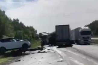 На трассе М5 между Пензенской областью и Мордовией произошла жуткая массовая авария