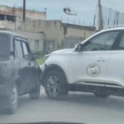 На окраине Пензы жестко столкнулись две легковушки. ВИДЕО