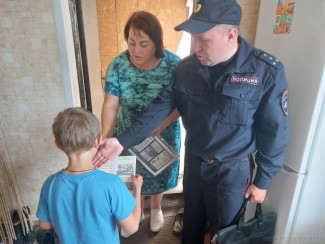 На трех улицах Пензы проверили неблагополучные семьи