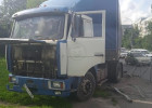 В Пензе огромная фура вылетела с дороги, протаранив забор