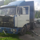 В Пензе огромная фура вылетела с дороги, протаранив забор