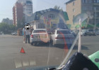На перекрестке в центре Пензы произошла авария с двумя легковушками
