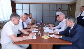 В Пензе состоялась встреча депутата Сергея Морозова с Николаем Симоновым