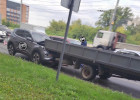 Жесткая авария в Пензе: легковушка врезалась в грузовик
